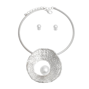 Silver Pearl Oyster Necklace