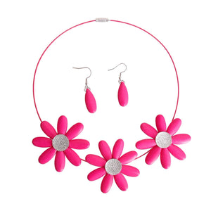 Fuchsia Triple Flower Wire Collar